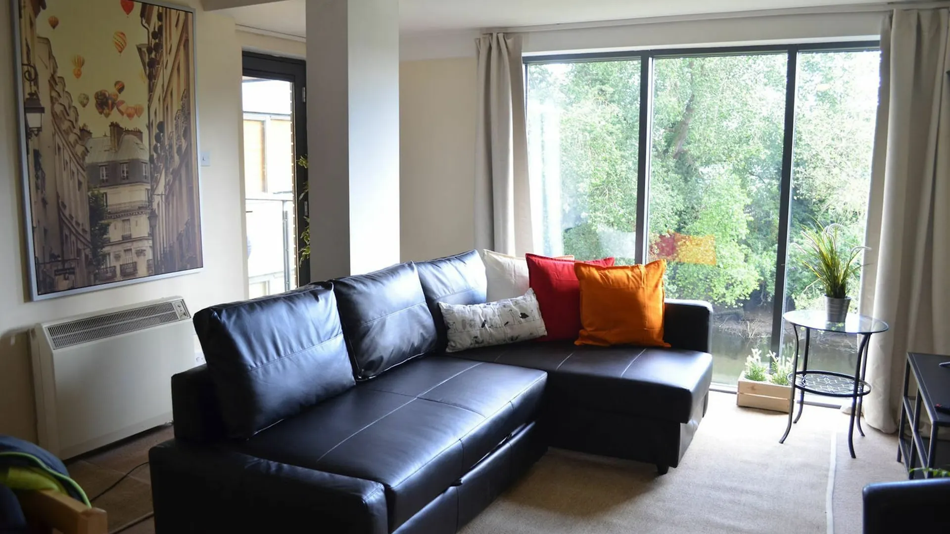 Metrostays - Riverside Apartment Dublin