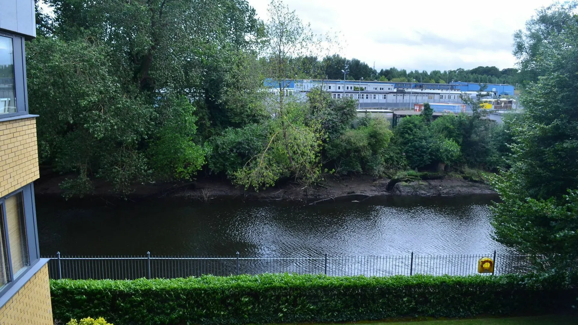 Metrostays - Riverside Apartment Dublin 0*,  Ireland