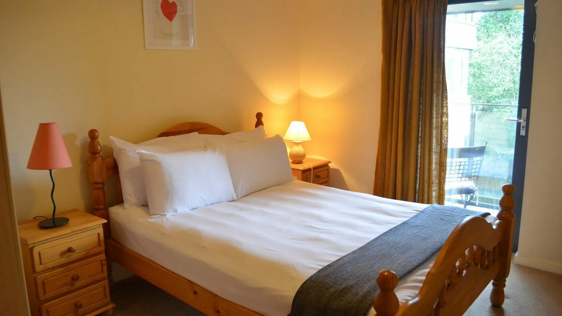 Metrostays - Riverside Apartment Dublin